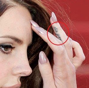 tatuajes lana del rey|Tatuajes de Lana Del Rey y su significado